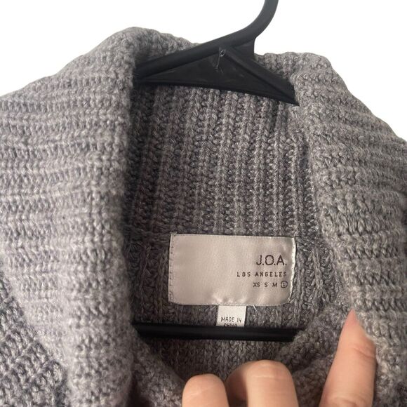 J.O.A. Los Angeles Large Gray Turtleneck Sleeveless Cable Knit Poncho Sweater - Picture 7 of 9